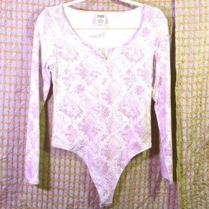 Bodysuit lilac and white VS PINK medium
